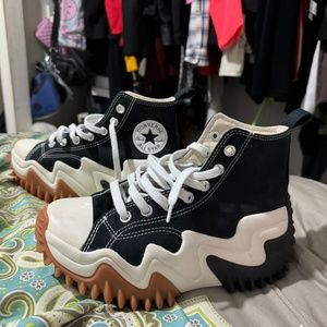 Converse Run Star Motion